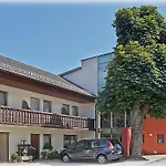 Gasthof-pension Schuetz 3*
