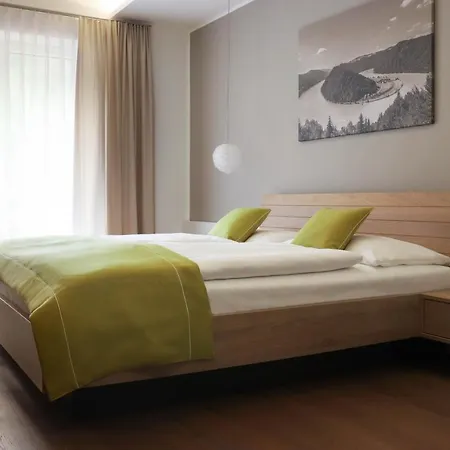 Gasthof-pension Schuetz 3* Wesenufer