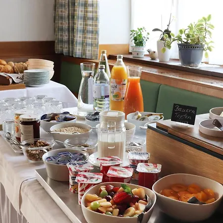 Гостевой дом Gasthof-pension Schuetz