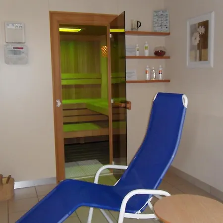 Gasthof-pension Schuetz Wesenufer