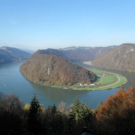 Pensjonat Gasthof-pension Schuetz Wesenufer