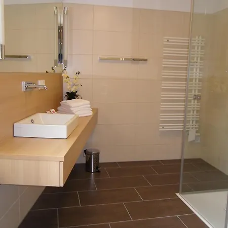 Gasthof-pension Schuetz 3*