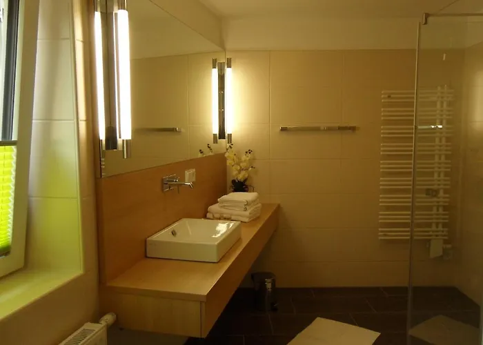 Gasthof-pension Schuetz Wesenufer