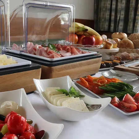 Gasthof-pension Schuetz 3*