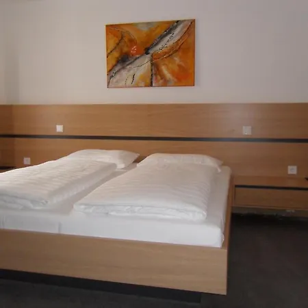 Gasthof-pension Schuetz 3* Wesenufer