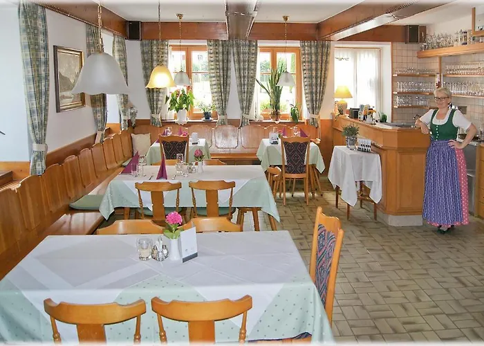 Gasthof-pension Schuetz 3* وسنفر